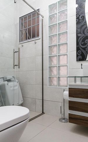 Casa para alugar com 220m², 3 quartos e 2 vagas Casa para alugar com 220m², 3 quartos e 2 vagasBanheiro Social