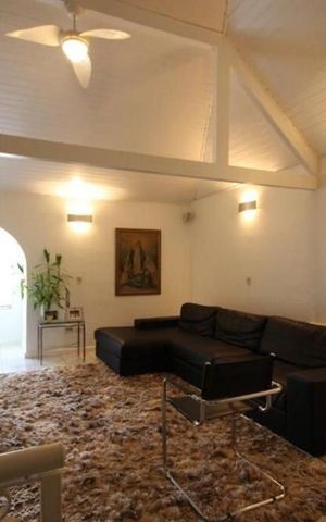 Casa de condomínio para alugar com 456m², 3 quartos e 4 vagasSala TV 