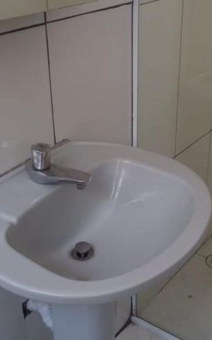 Casa para alugar com 40m², 1 quarto e sem vaga Casa para alugar com 40m², 1 quarto e sem vagaPia do Banheiro