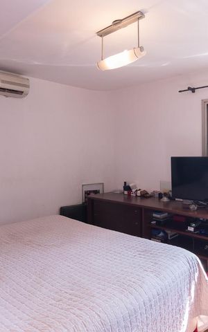 Apartamento à venda com 210m², 4 quartos e 2 vagas Apartamento à venda com 210m², 4 quartos e 2 vagasSuíte