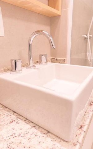 Studio à venda com 34m², 1 quarto e sem vaga Studio à venda com 34m², 1 quarto e sem vagaDetalhe banheiro