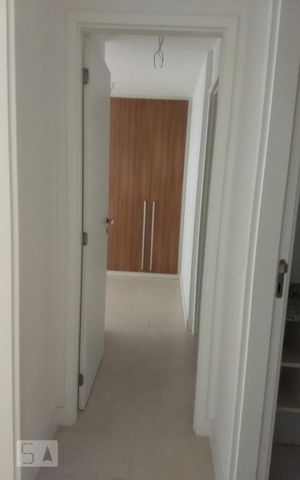 Apartamento à venda com 80m², 2 quartos e 1 vaga Apartamento à venda com 80m², 2 quartos e 1 vagaCorredor