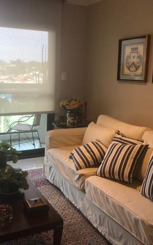 Apartamento à venda com 156m², 3 quartos e 4 vagasSala