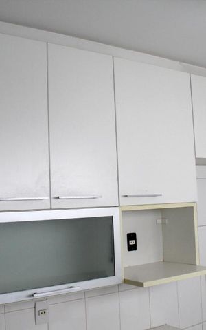 Apartamento à venda com 76m², 2 quartos e 1 vagaCozinha - Armários