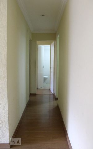 Apartamento à venda com 76m², 2 quartos e 1 vagaCorredor