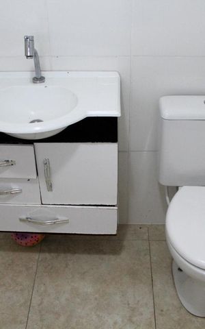 Apartamento à venda com 76m², 2 quartos e 1 vagaBanheiro da Suíte