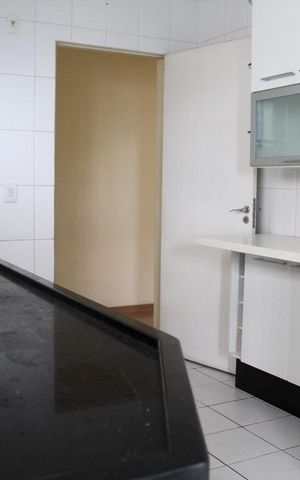 Apartamento à venda com 76m², 2 quartos e 1 vagaCozinha