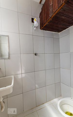 Studio para alugar com 30m², 1 quarto e sem vaga Studio para alugar com 30m², 1 quarto e sem vagaBanheiro Social