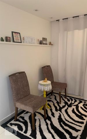 Apartamento à venda com 48m², 1 quarto e 1 vaga Apartamento à venda com 48m², 1 quarto e 1 vagaSala