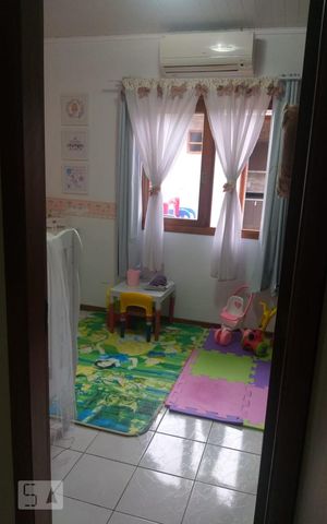 Casa para alugar com 74m², 2 quartos e 2 vagas