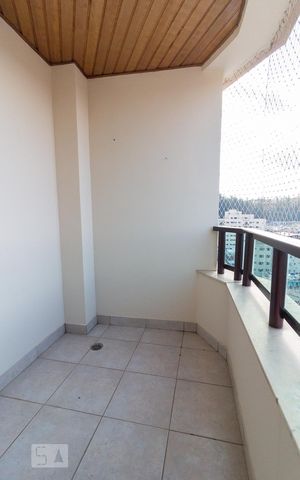 Apartamento à venda com 170m², 3 quartos e 2 vagasVaranda quarto 3 suíte