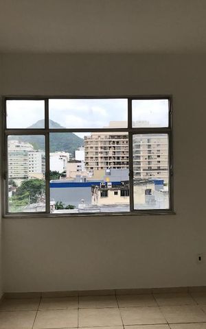 Apartamento à venda com 75m², 2 quartos e sem vaga