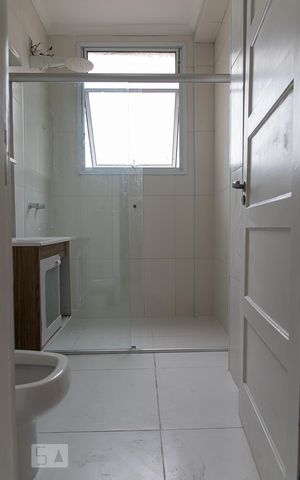 Apartamento à venda com 82m², 2 quartos e sem vagaBanheiro da Suíte