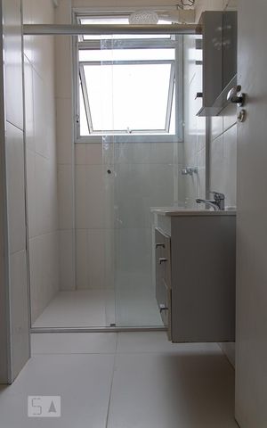 Apartamento à venda com 82m², 2 quartos e sem vagaBanheiro