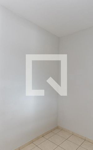 Apartamento à venda com 90m², 3 quartos e 2 vagas Apartamento à venda com 90m², 3 quartos e 2 vagasQuarto de Serviço