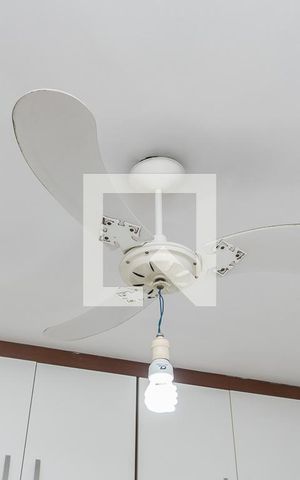 Apartamento à venda com 90m², 3 quartos e 2 vagas Apartamento à venda com 90m², 3 quartos e 2 vagasQuarto 2