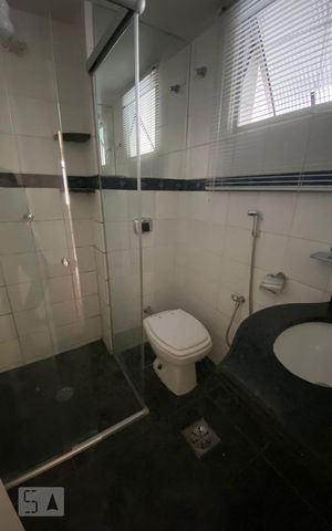 Apartamento para alugar com 95m², 3 quartos e 1 vaga Apartamento para alugar com 95m², 3 quartos e 1 vagaBanheiro