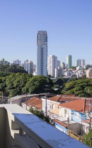 Casa à venda com 300m², 3 quartos e 1 vagaVista