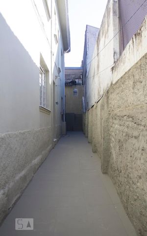 Casa à venda com 300m², 3 quartos e 1 vagaCorredor