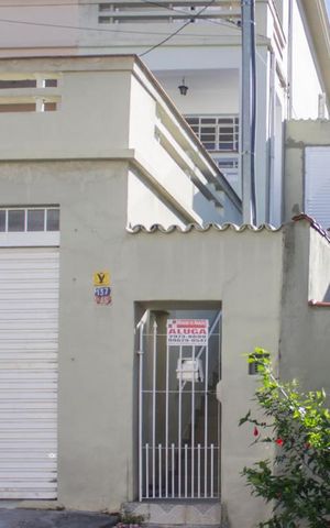 Casa à venda com 300m², 3 quartos e 1 vagaFachada
