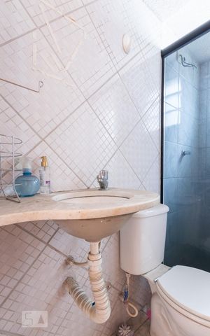 Apartamento à venda com 59m², 3 quartos e 1 vaga Apartamento à venda com 59m², 3 quartos e 1 vagaBanheiro