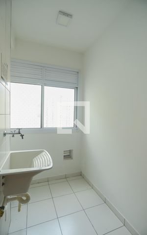 Apartamento à venda com 32m², 1 quarto e sem vagaÁrea de Serviço