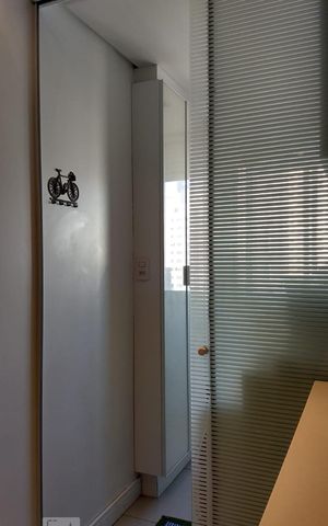 Apartamento para alugar com 86m², 2 quartos e 1 vaga Apartamento para alugar com 86m², 2 quartos e 1 vagaÁrea de Serviço