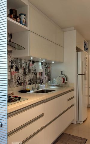 Apartamento para alugar com 86m², 2 quartos e 1 vaga Apartamento para alugar com 86m², 2 quartos e 1 vagaCozinha