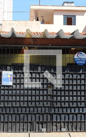 Casa para alugar com 70m², 3 quartos e 1 vagaFachada