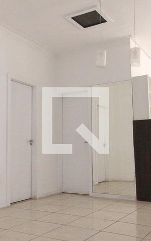 Casa para alugar com 70m², 3 quartos e 1 vaga Casa para alugar com 70m², 3 quartos e 1 vagaSala