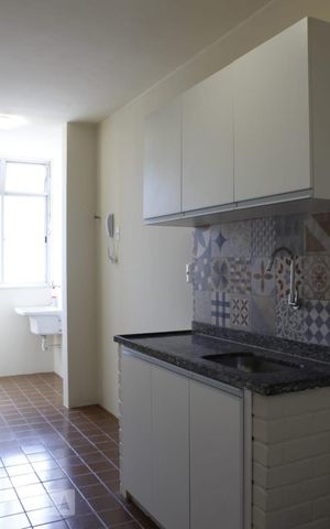 Apartamento à venda com 80m², 2 quartos e 1 vagaCozinha