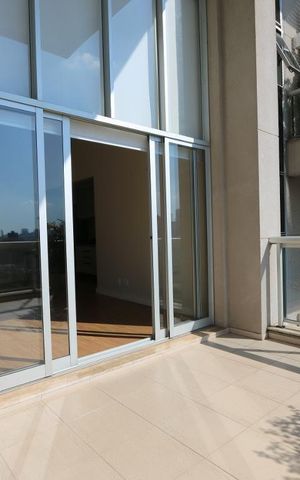 Apartamento à venda com 97m², 2 quartos e 2 vagas Apartamento à venda com 97m², 2 quartos e 2 vagasVaranda