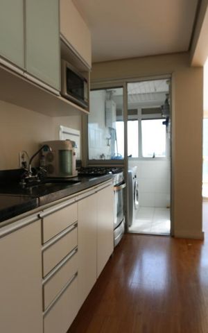 Apartamento à venda com 97m², 2 quartos e 2 vagas Apartamento à venda com 97m², 2 quartos e 2 vagasCozinha