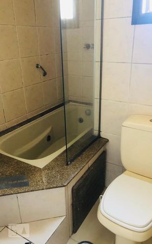Apartamento para alugar com 40m², 1 quarto e 1 vaga Apartamento para alugar com 40m², 1 quarto e 1 vagaBanheiro