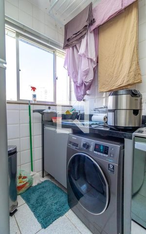Apartamento à venda com 180m², 3 quartos e 1 vaga Apartamento à venda com 180m², 3 quartos e 1 vagaÁrea de Serviço