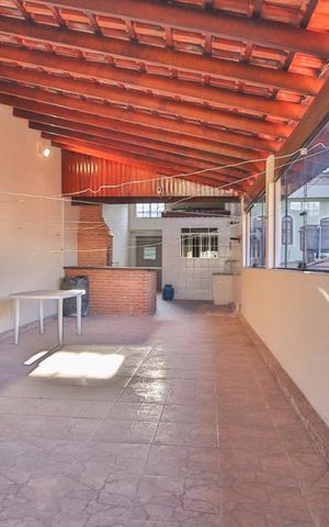 Casa à venda com 240m², 3 quartos e 2 vagas Casa à venda com 240m², 3 quartos e 2 vagasÁrea comum churrasqueira