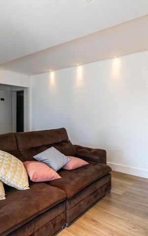 Apartamento à venda com 80m², 2 quartos e 2 vagas Apartamento à venda com 80m², 2 quartos e 2 vagasSala