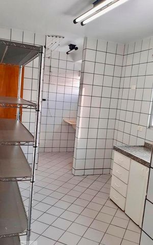 Apartamento para alugar com 80m², 2 quartos e 1 vaga Apartamento para alugar com 80m², 2 quartos e 1 vagaCozinha