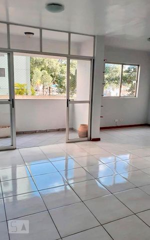 Apartamento para alugar com 80m², 2 quartos e 1 vaga Apartamento para alugar com 80m², 2 quartos e 1 vagaSala