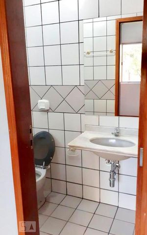Apartamento para alugar com 80m², 2 quartos e 1 vaga Apartamento para alugar com 80m², 2 quartos e 1 vagaBanheiro da Suíte