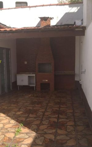 Casa à venda com 300m², 3 quartos e 8 vagas Casa à venda com 300m², 3 quartos e 8 vagasChurrasqueira