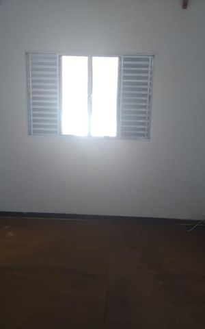 Casa à venda com 300m², 3 quartos e 8 vagas Casa à venda com 300m², 3 quartos e 8 vagasQuarto