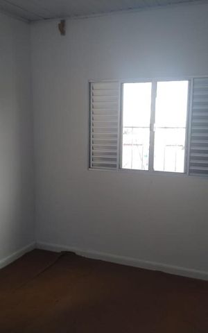 Casa à venda com 300m², 3 quartos e 8 vagas Casa à venda com 300m², 3 quartos e 8 vagasQuarto