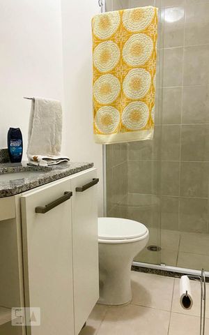 Apartamento à venda com 63m², 2 quartos e 1 vaga Apartamento à venda com 63m², 2 quartos e 1 vagaBanheiro