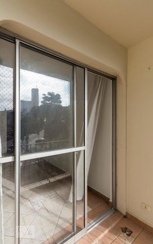 Apartamento para alugar com 55m², 2 quartos e 1 vagavaranda
