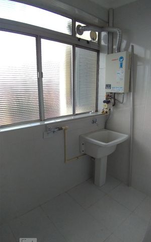 Apartamento à venda com 85m², 3 quartos e 1 vaga Apartamento à venda com 85m², 3 quartos e 1 vagaArea de serviço