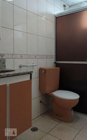 Apartamento para alugar com 55m², 2 quartos e 1 vaga Apartamento para alugar com 55m², 2 quartos e 1 vagaBanheiro