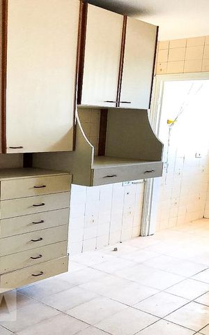 Apartamento à venda com 64m², 2 quartos e 2 vagasCozinha