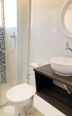 Apartamento à venda com 64m², 2 quartos e 2 vagasBanheiro 1