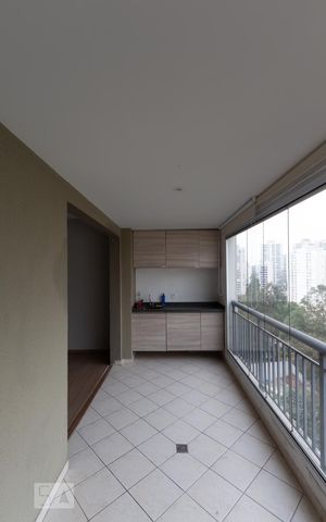 Apartamento à venda com 87m², 3 quartos e 2 vagas Apartamento à venda com 87m², 3 quartos e 2 vagasVaranda